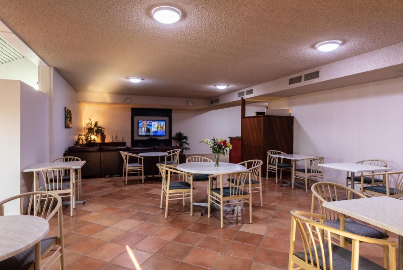 Sails Geraldton Accommodation Экстерьер фото