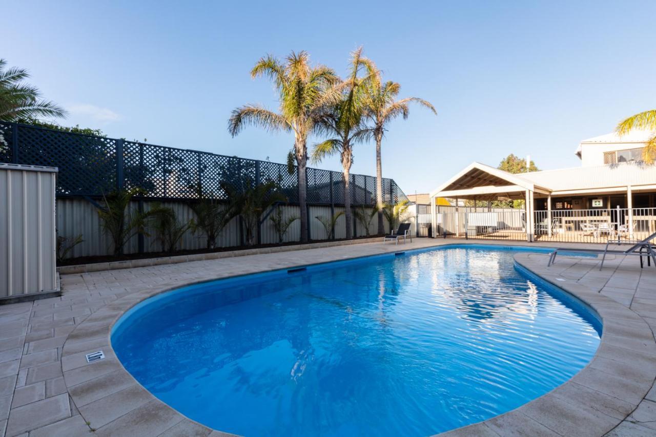 Sails Geraldton Accommodation Экстерьер фото