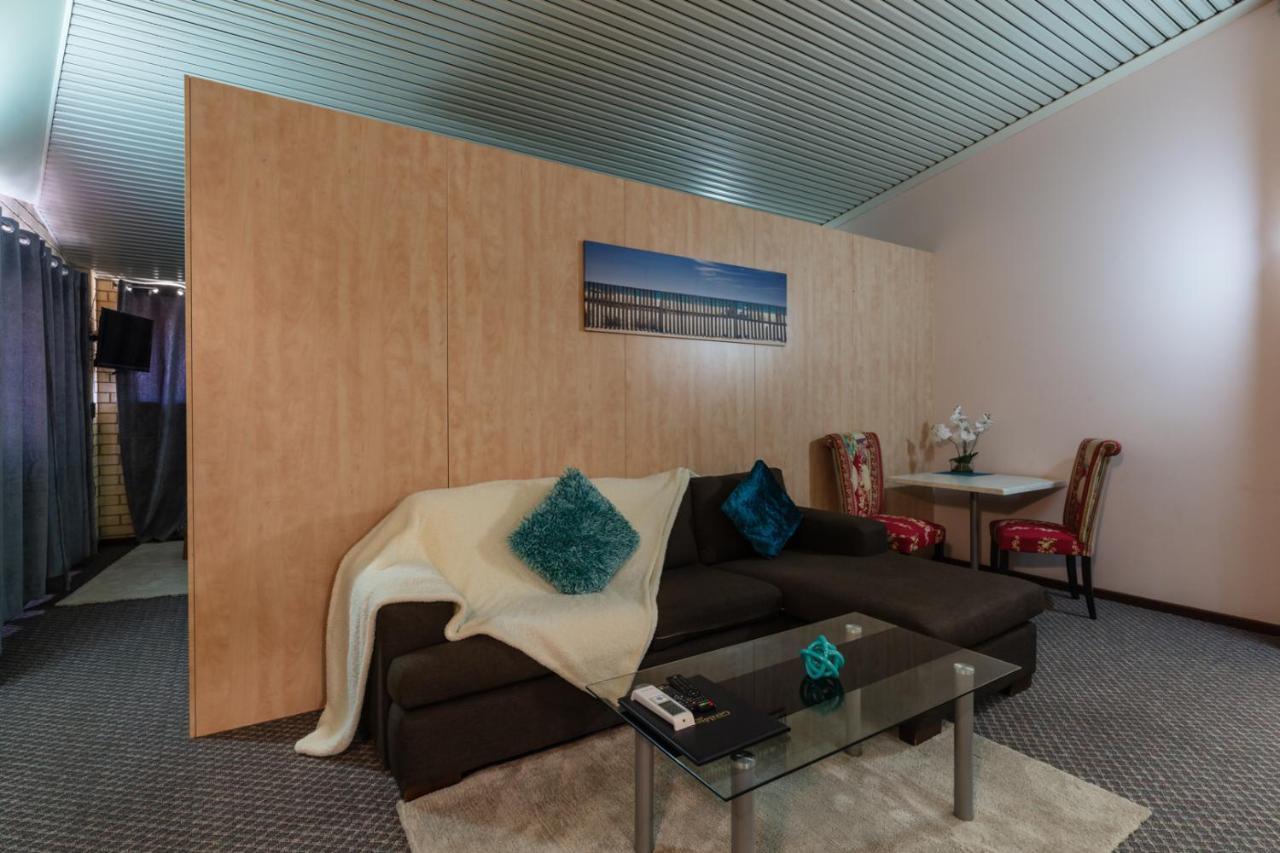 Sails Geraldton Accommodation Экстерьер фото